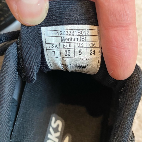 Brooks running shoes - Picture 6 of 6